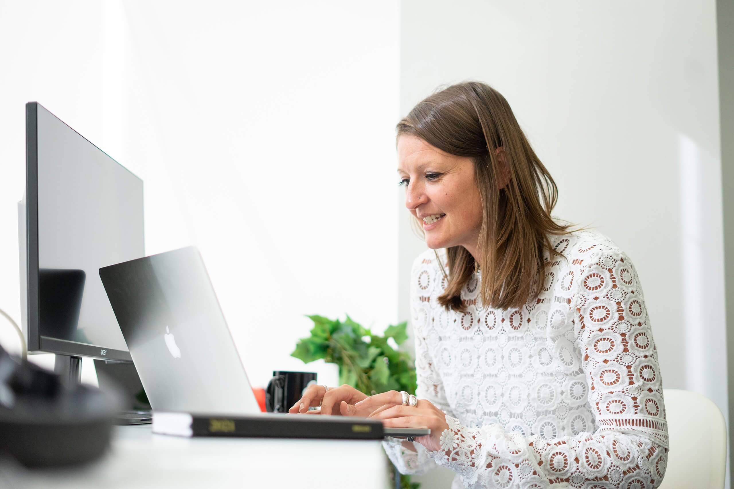 Digital Storm Company Director Lesley Simmons